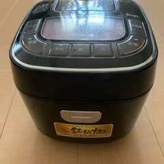アイリスオーヤマ炊飯器の画像