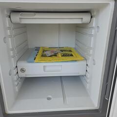 セントリー　耐火金庫　テンキー式　鍵全て有りの画像