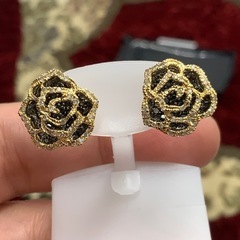K18YG ダイヤモンド　ピアス　3.8g D0.5ct