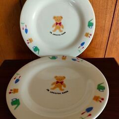 クマの絵皿：直径約20cm
