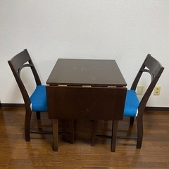 【取引中】2人用ダイニングテーブル