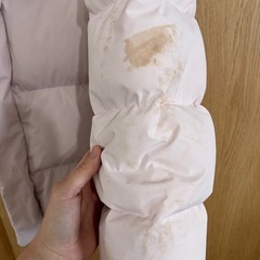 GUESS ダウン の画像