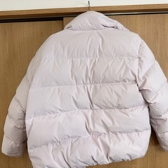 GUESS ダウン の画像