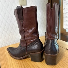 ウェスタンブーツの画像