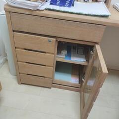 専務用デスクの画像