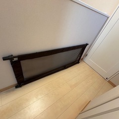 ベビーゲート　突っ張り式　55✖️144センチ　