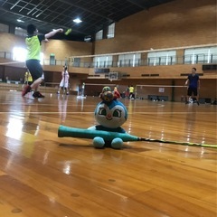 バドミントンやるよ🏸