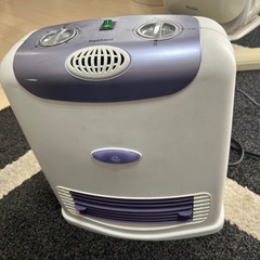 岩谷産業　IWATANI　セラミックヒーター