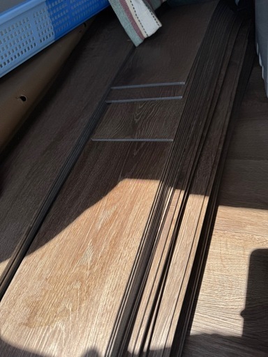 ヴィンテージ風ウッドフロアタイル 65枚