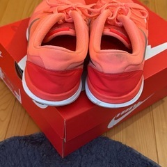 NIKEスニーカー23cmの画像
