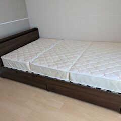 セミダブルベッド　マットレス付き