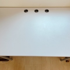 PCデスクの画像