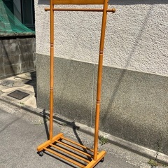 キャスター付ハンガーラック