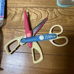 子供用工作セット　ギザギザハサミ・型抜きの画像