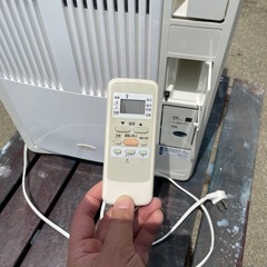 窓用　エアコン　　2017年製の画像