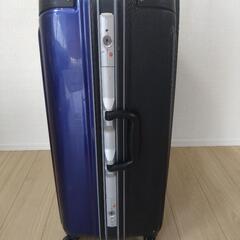 大容量　スーツケースの画像