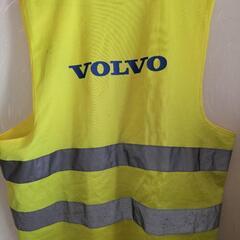 VOLVO　蛍光チョッキの画像
