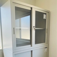 オフィス　書類　倉庫　棚　①