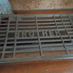 【取引者決定】アンティーク足踏みミシン台 第２弾の画像