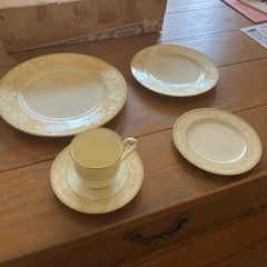 ノリタケ Bone China 4客セット