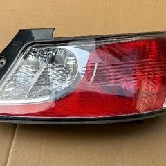 bB  QNC21 テールランプ　右