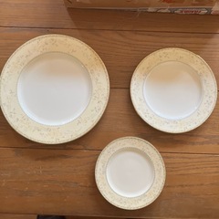 【値下げ】ノリタケ Bone China 4客セットの画像
