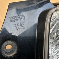 bB  QNC21 テールランプ　右の画像