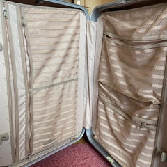 【受け渡し完了】トランクケース　スーツケース　キャリーバッグ　無料の画像