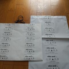 ブランド紙袋の画像