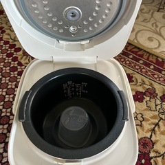 炊飯器 3合炊きの画像