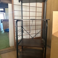 キッチンレンジの収納やパソコンデスクとしても使えますの画像