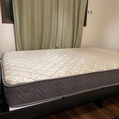 取引中ですセミダブルベッドとマットレスセット