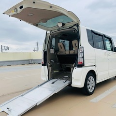 ホンダN-Box+ 4人乗り　福祉車両
