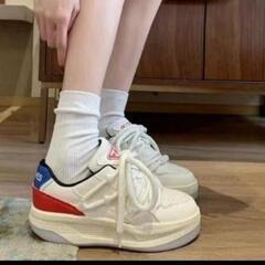 新品22cmスニーカーの画像