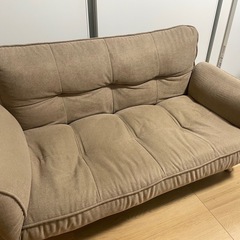 2人掛けソファ(ベージュ)の画像