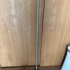 取りに来て下さる方にお渡しします。フロアライト