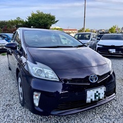 トヨタ  プリウス   平成25年車　車検。R8/04