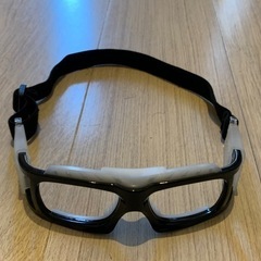 スポーツメガネの画像