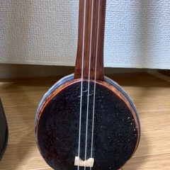 三線（かんからのようなもの）の画像