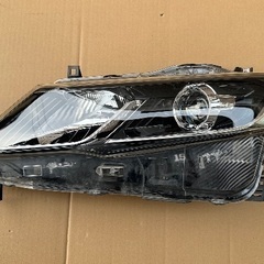 セレナ　C27　ハイウェイスター  ＬＥＤライト　左