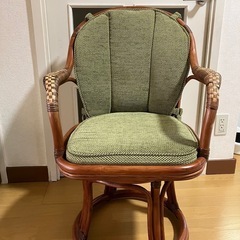 木製回転式チェア 緑色の布地