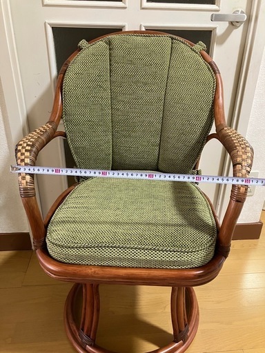 木製回転式チェア 緑色の布地