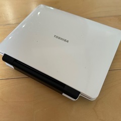 ポータブル　DVD プレイヤー　TV