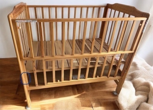 カトージ　ベビーベッド　ハイポジションタイプ