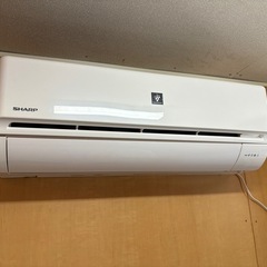 SHARP製 エアコン 2021年製 8畳用 使用僅か ワケあり...