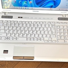 ■東芝dynabook 15.6インチT551/T6DW i5第2世代4コア8スレッド/メモリ8GB/SSD256gb/Webカメラ/ブルーレイ/Win11pro/Office2021/すぐ使える/動作良好/美品/サポート無期限 の画像