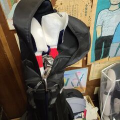 ゴルフセット差し上げます。男子用、女子用各セット。但し、引き取り...