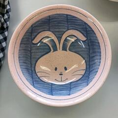0503-334 うさぎ柄深皿