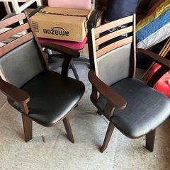 回転肘掛椅子2脚セットの画像