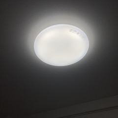 LEDシーリングライト　照明器具（色味も調整できるタイプ）
